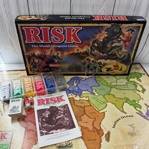 Vintage 1993 RISK Board Game The World Conquest Game Parker Brothers Complete